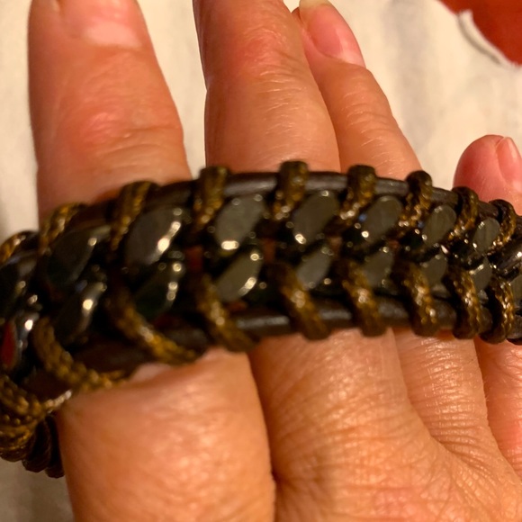 Wrapped gun metal bracelet - Picture 3 of 4